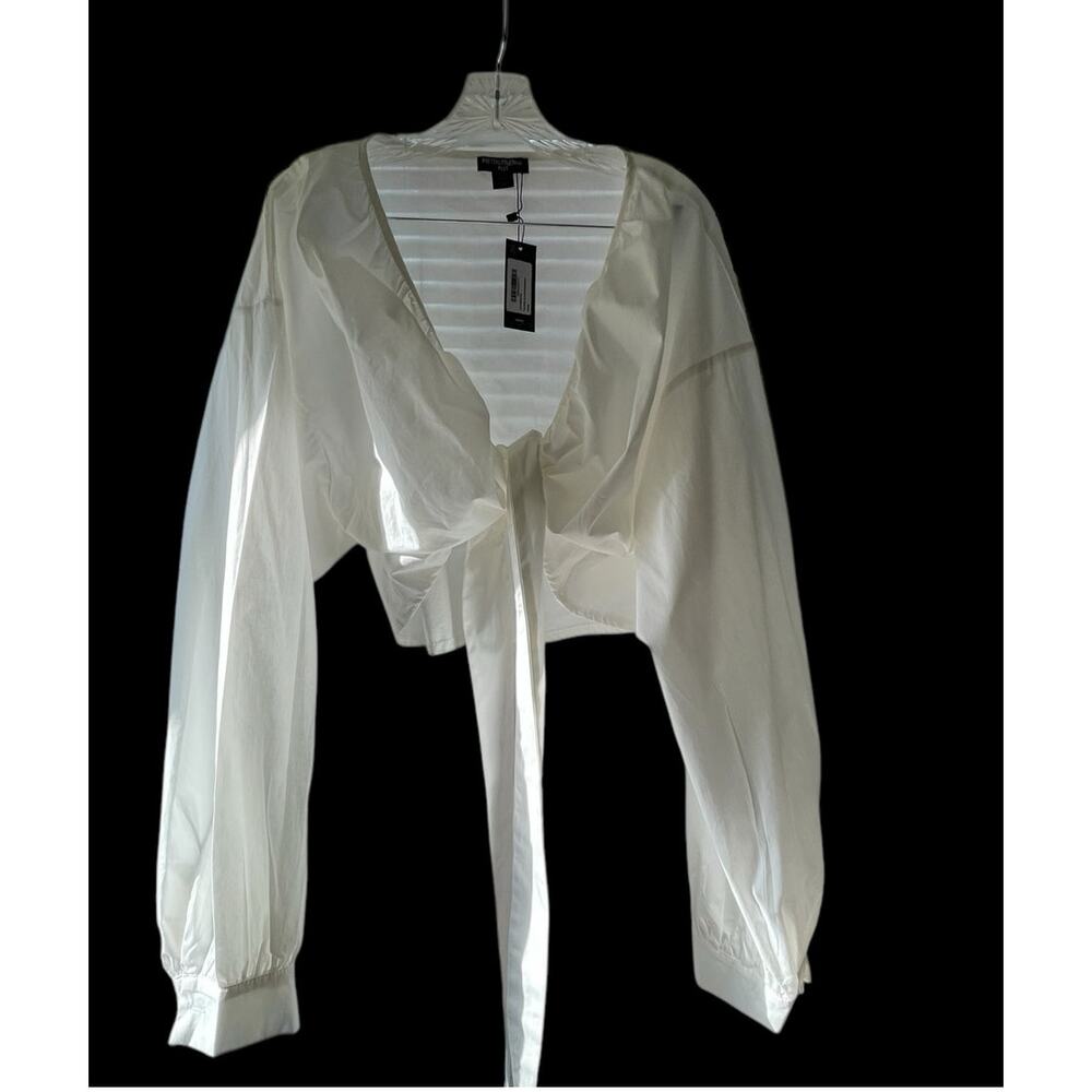 PrettyLittleThing Women's Size 16 Front Tie Low Cut Crop Top Long Sleeve (NWT)